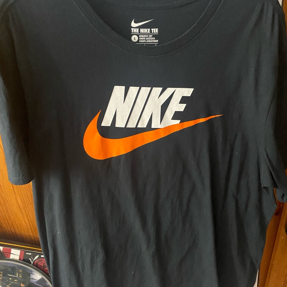 Mens Nike Black T-Shirt